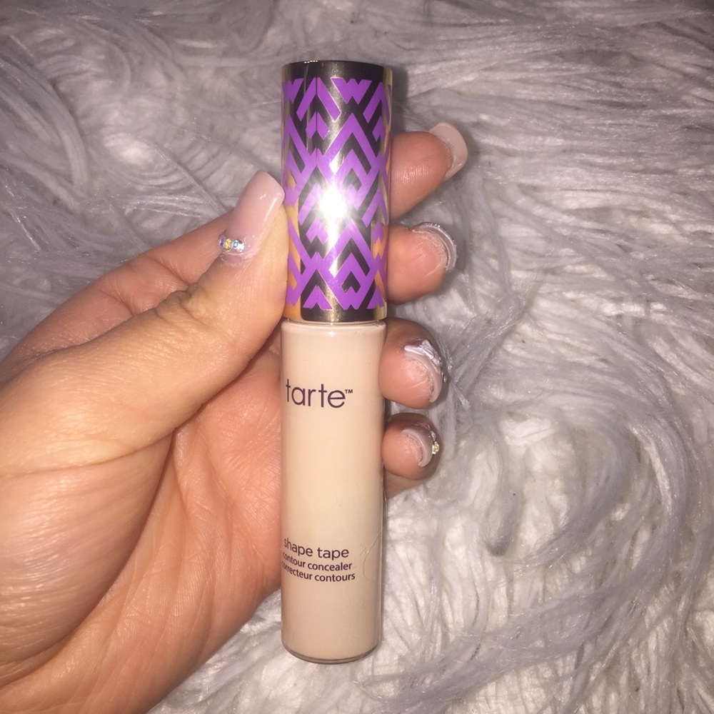TARTE SHAPE TAPE
